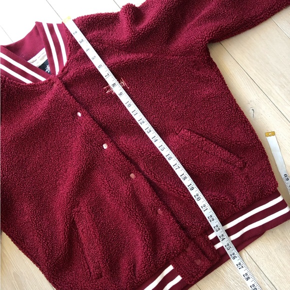 STUSSY Women’s Micah Varsity Bomber Jacket Size Small Wine Red Sherpa Snap - Picture 4 of 15